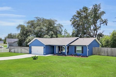 House in Ocklawaha, Florida 3 bedrooms, 122.91 sq.m. № 2128888 - photo 3