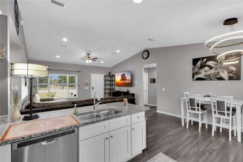 House in Ocklawaha, Florida 3 bedrooms, 122.91 sq.m. № 2128888 - photo 19
