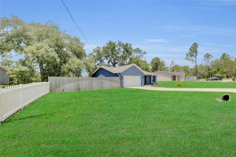 House in Ocklawaha, Florida 3 bedrooms, 122.91 sq.m. № 2128888 - photo 8
