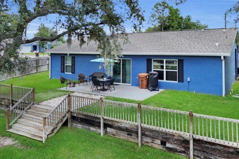 House in Ocklawaha, Florida 3 bedrooms, 122.91 sq.m. № 2128888 - photo 5