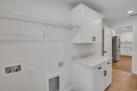 House in Lakeland, Florida 3 bedrooms, 137.87 sq.m. № 1744458 - photo 13