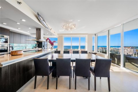 Copropriété à vendre à Miami Beach, Floride: 2 chambres, 118.08 m2 № 2008925 - photo 12