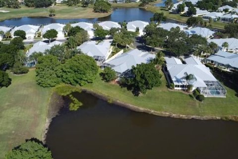 Villa ou maison à louer à Palm City, Floride: 2 chambres, 160.07 m2 № 1146976 - photo 1