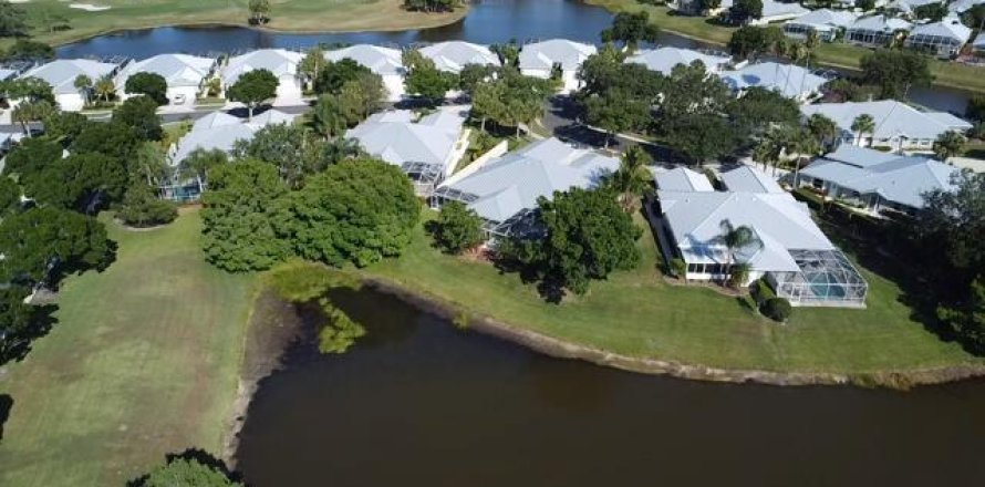 Villa ou maison à Palm City, Floride 2 chambres, 160.07 m2 № 1146976