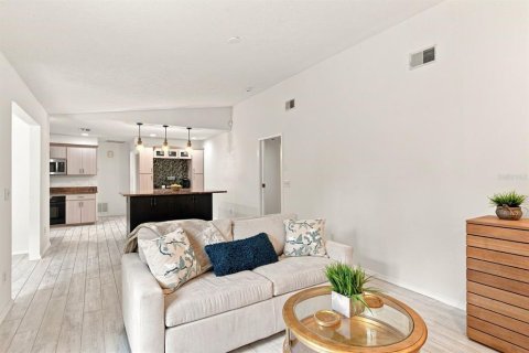 Villa ou maison à vendre à Tarpon Springs, Floride: 3 chambres, 194.44 m2 № 2227908 - photo 16