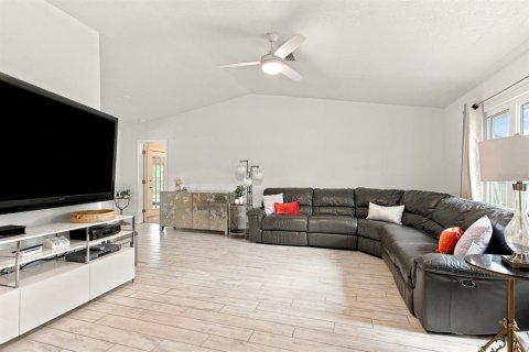 Villa ou maison à vendre à Tarpon Springs, Floride: 3 chambres, 194.44 m2 № 2227908 - photo 7