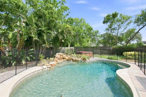 Villa ou maison à vendre à Tarpon Springs, Floride: 3 chambres, 194.44 m2 № 2227908 - photo 5