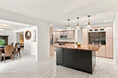 Villa ou maison à vendre à Tarpon Springs, Floride: 3 chambres, 194.44 m2 № 2227908 - photo 19
