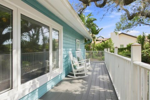 Villa ou maison à vendre à Tarpon Springs, Floride: 3 chambres, 194.44 m2 № 2227908 - photo 3