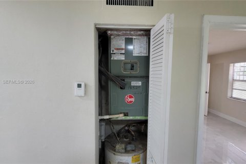 Appartement à louer à Opa-locka, Floride: 2 chambres, 78.97 m2 № 2061629 - photo 8