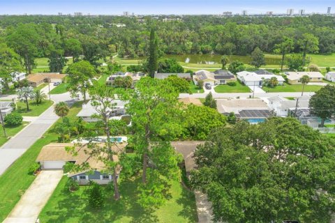 House in Daytona Beach, Florida 3 bedrooms, 110.18 sq.m. № 1916251 - photo 22