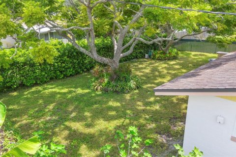 House in Daytona Beach, Florida 3 bedrooms, 110.18 sq.m. № 1916251 - photo 21