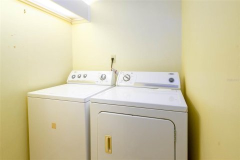 Townhouse in Casselberry, Florida 2 bedrooms, 117.06 sq.m. № 2110323 - photo 9