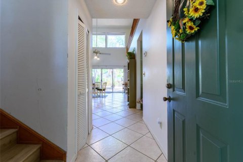Townhouse in Casselberry, Florida 2 bedrooms, 117.06 sq.m. № 2110323 - photo 2