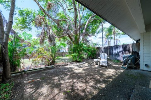 Townhouse in Casselberry, Florida 2 bedrooms, 117.06 sq.m. № 2110323 - photo 20