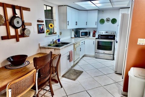 Townhouse in Casselberry, Florida 2 bedrooms, 117.06 sq.m. № 2110323 - photo 6