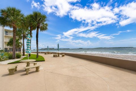Condominio en venta en Saint Pete Beach, Florida, 1 dormitorio, 60.85 m2 № 2320923 - foto 27