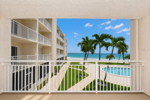 Condominio en venta en Saint Pete Beach, Florida, 1 dormitorio, 60.85 m2 № 2320923 - foto 17