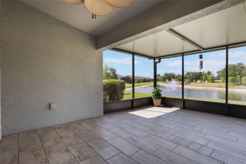 House in Winter Haven, Florida 4 bedrooms, 178.28 sq.m. № 1681740 - photo 29