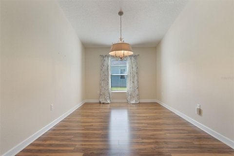 House in Winter Haven, Florida 4 bedrooms, 178.28 sq.m. № 1681740 - photo 14