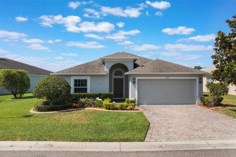 House in Winter Haven, Florida 4 bedrooms, 178.28 sq.m. № 1681740 - photo 2