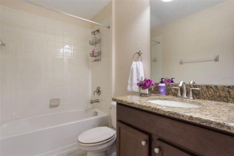 House in Winter Haven, Florida 4 bedrooms, 178.28 sq.m. № 1681740 - photo 26