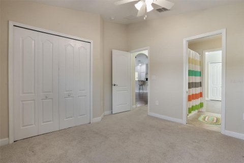 House in Winter Haven, Florida 4 bedrooms, 178.28 sq.m. № 1681740 - photo 24
