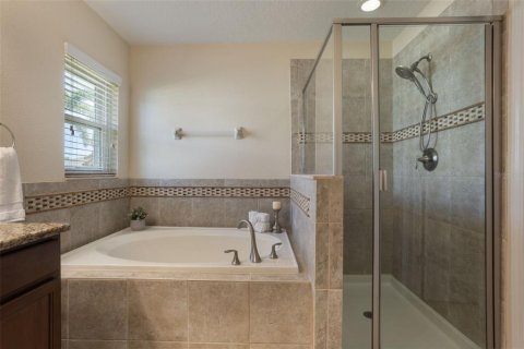 House in Winter Haven, Florida 4 bedrooms, 178.28 sq.m. № 1681740 - photo 19