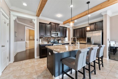 House in Brandon, Florida 4 bedrooms, 216.65 sq.m. № 1806940 - photo 9
