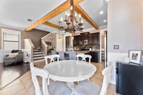 House in Brandon, Florida 4 bedrooms, 216.65 sq.m. № 1806940 - photo 13