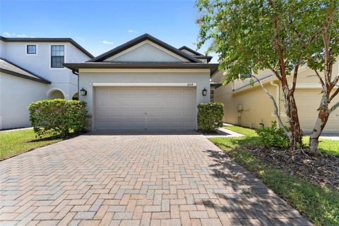 House in Brandon, Florida 4 bedrooms, 216.65 sq.m. № 1806940 - photo 2