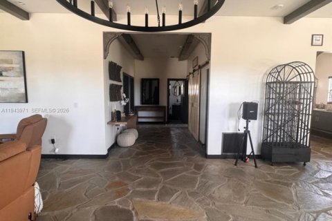 House in Clewiston, Florida 3 bedrooms, 159.79 sq.m. № 2000358