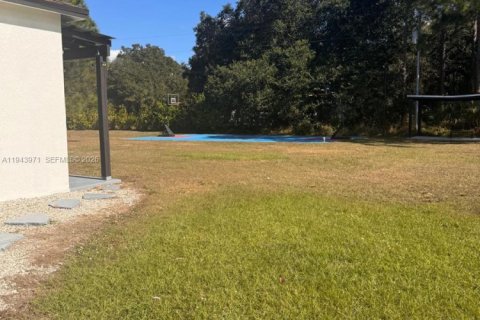 House in Clewiston, Florida 3 bedrooms, 159.79 sq.m. № 2000358 - photo 13