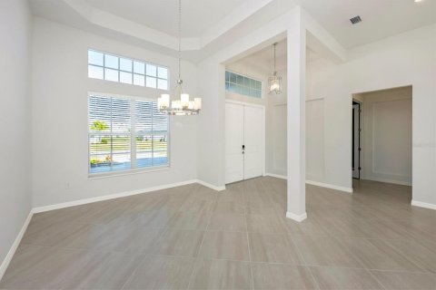 House in WELLEN PARK in Venice, Florida 4 bedrooms, 260.03 sq.m. № 2232434 - photo 7