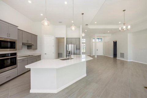 House in WELLEN PARK in Venice, Florida 4 bedrooms, 260.03 sq.m. № 2232434 - photo 20