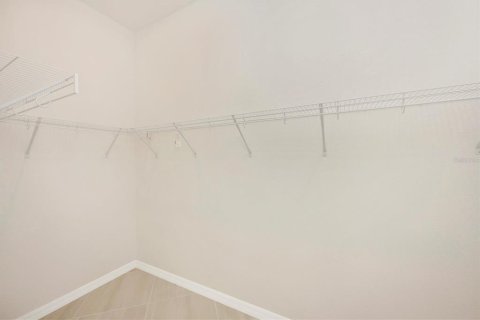 House in WELLEN PARK in Venice, Florida 4 bedrooms, 260.03 sq.m. № 2232434 - photo 29