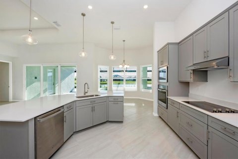 House in WELLEN PARK in Venice, Florida 4 bedrooms, 260.03 sq.m. № 2232434 - photo 19