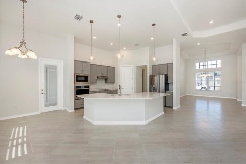 House in WELLEN PARK in Venice, Florida 4 bedrooms, 260.03 sq.m. № 2232434 - photo 16