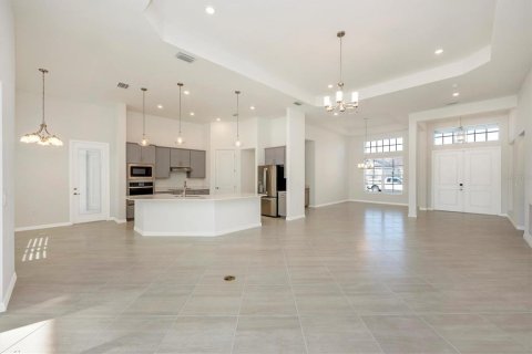 House in WELLEN PARK in Venice, Florida 4 bedrooms, 260.03 sq.m. № 2232434 - photo 15