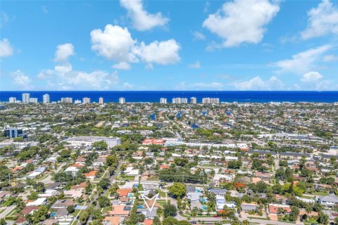 House in Fort Lauderdale, Florida 3 bedrooms, 182.74 sq.m. № 2086960 - photo 2