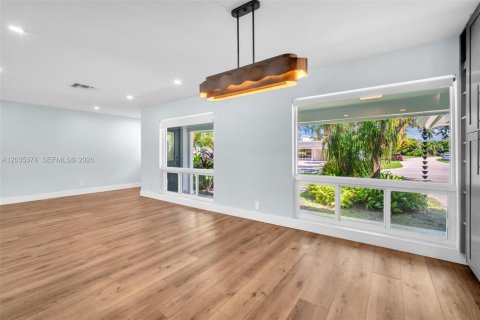 House in Fort Lauderdale, Florida 3 bedrooms, 182.74 sq.m. № 2086960 - photo 15