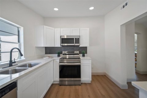 Villa ou maison à vendre à Tampa, Floride: 3 chambres, 130.16 m2 № 1612451 - photo 6