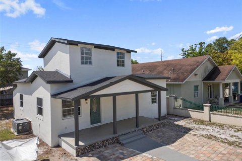 Villa ou maison à vendre à Tampa, Floride: 3 chambres, 130.16 m2 № 1612451 - photo 1