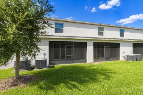 Townhouse in Brandon, Florida 3 bedrooms, 155.43 sq.m. № 2314560 - photo 27