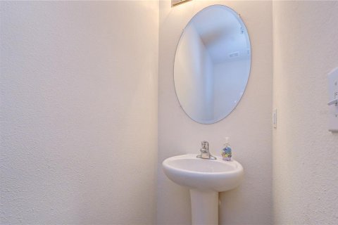 Townhouse in Brandon, Florida 3 bedrooms, 155.43 sq.m. № 2314560 - photo 23