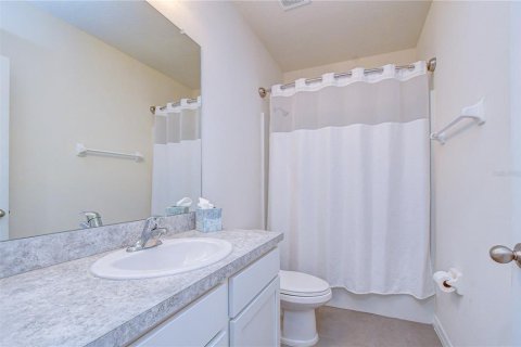 Townhouse in Brandon, Florida 3 bedrooms, 155.43 sq.m. № 2314560 - photo 20