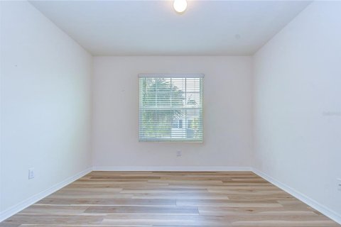 Townhouse in Brandon, Florida 3 bedrooms, 155.43 sq.m. № 2314560 - photo 18