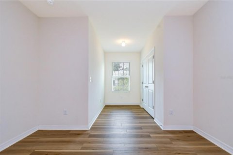 Townhouse in Brandon, Florida 3 bedrooms, 155.43 sq.m. № 2314560 - photo 17