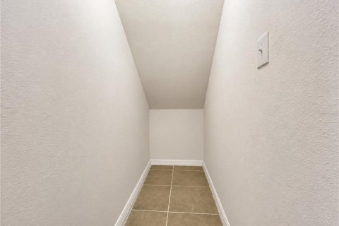 Townhouse in Brandon, Florida 3 bedrooms, 155.43 sq.m. № 2314560 - photo 22