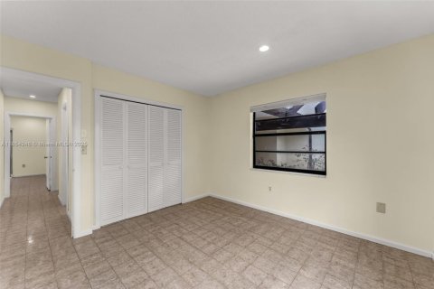 Casa en alquiler en Miami, Florida, 3 dormitorios, 154.5 m2 № 1878406 - foto 22